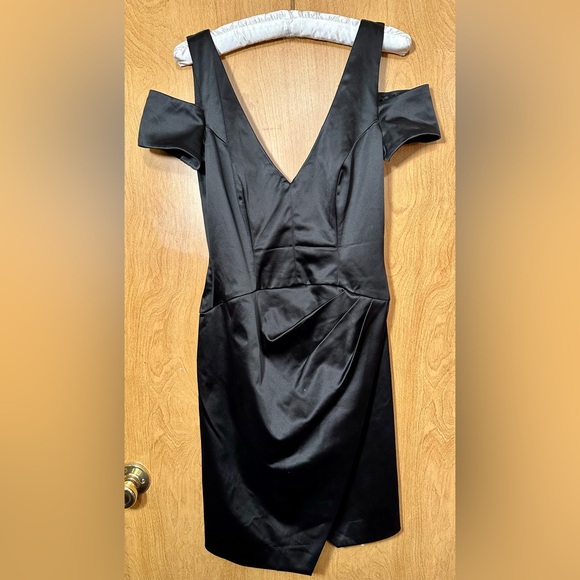 Bebe black off shoulder wrap mini dress size small - Picture 10 of 16